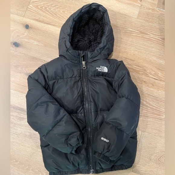 Boys Puffy Down Northface Coat 5T